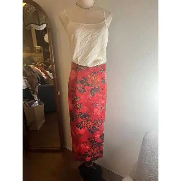 Vibrant Red Floral Midi Skirt with Button Detail - Picture 2 of 5